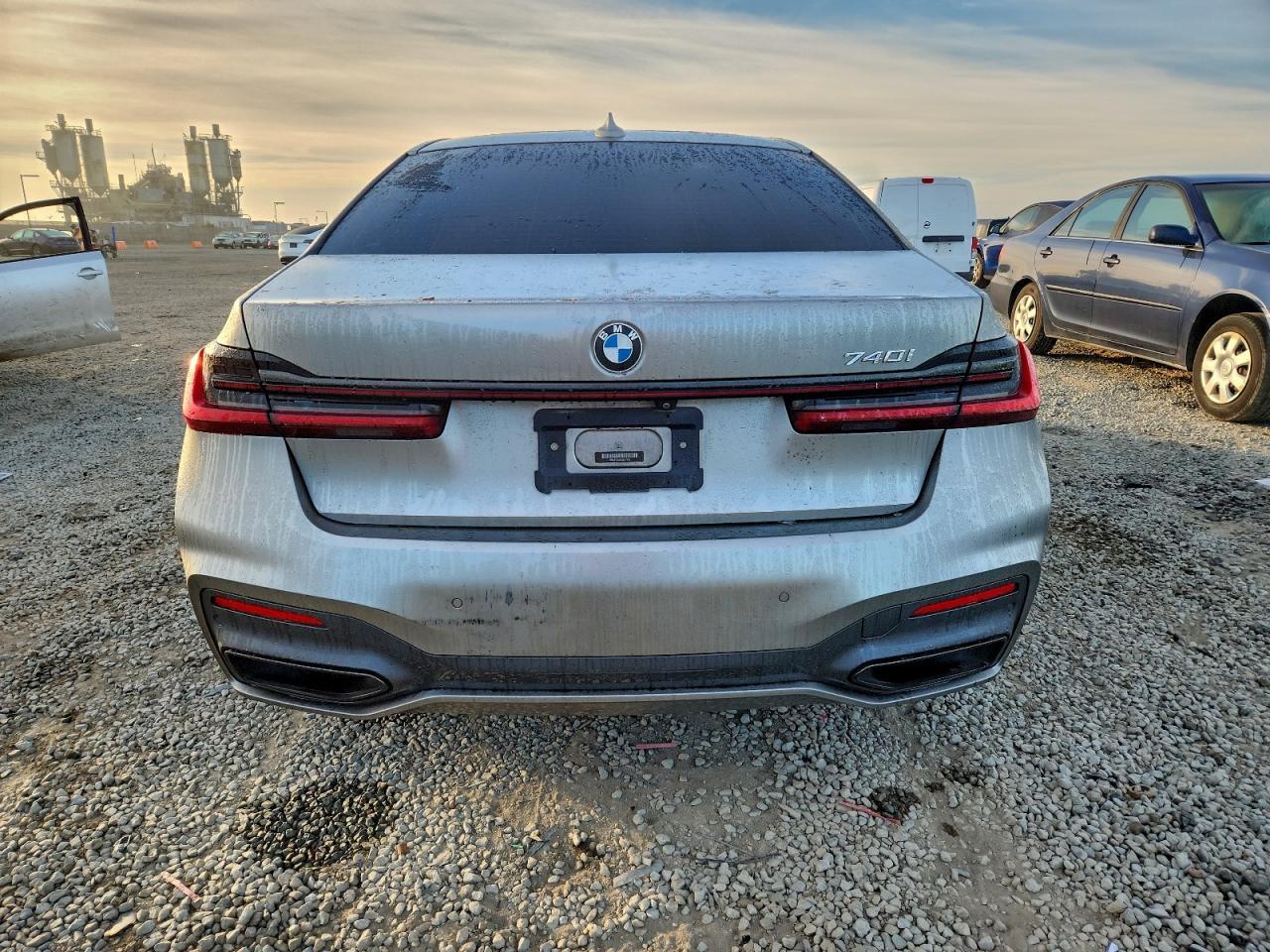 2020 BMW 740 i