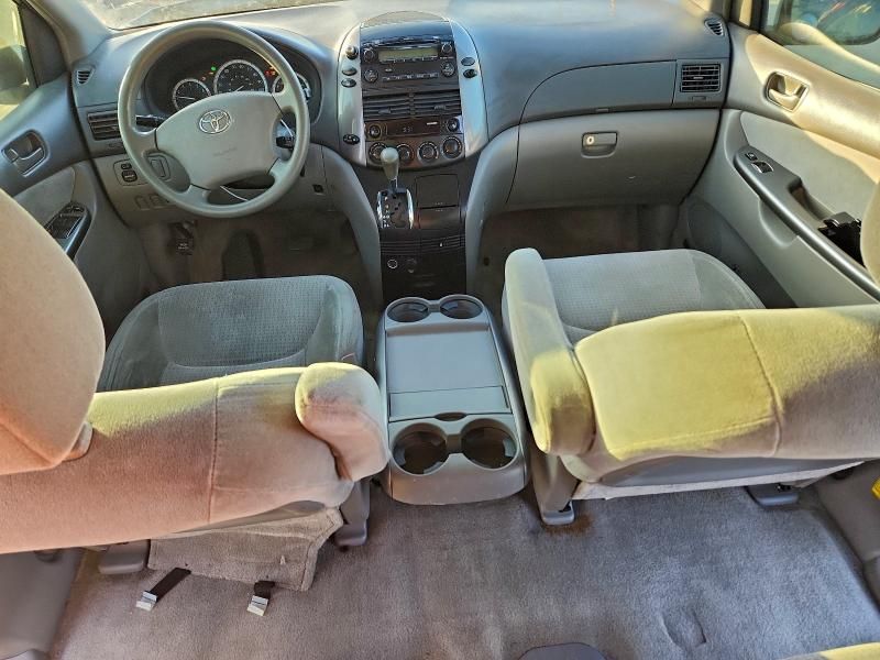 2009 Toyota Sienna ce