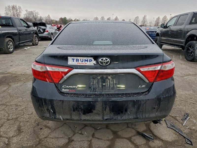 2015 Toyota Camry le