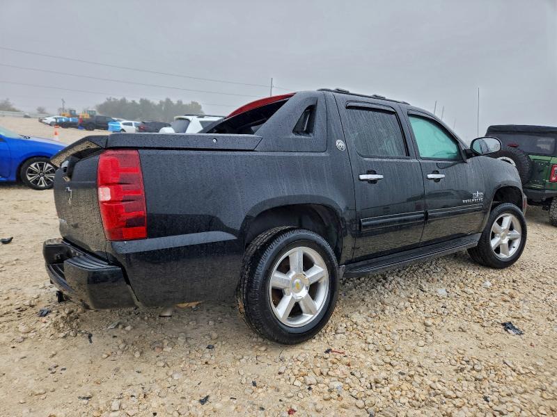 2013 Chevrolet Avalanche LT