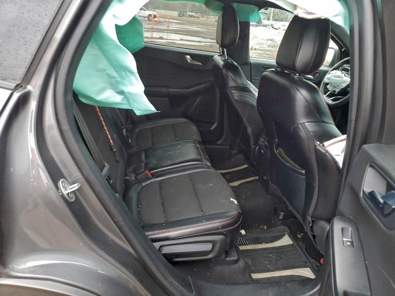 2023 Ford Escape st Line