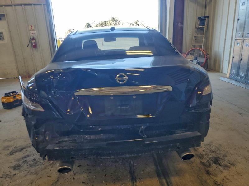 2011 Nissan Maxima s