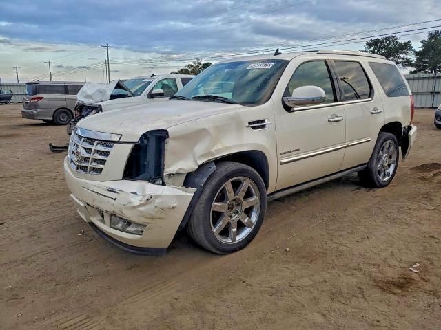 2013 Cadillac Escalade Luxury