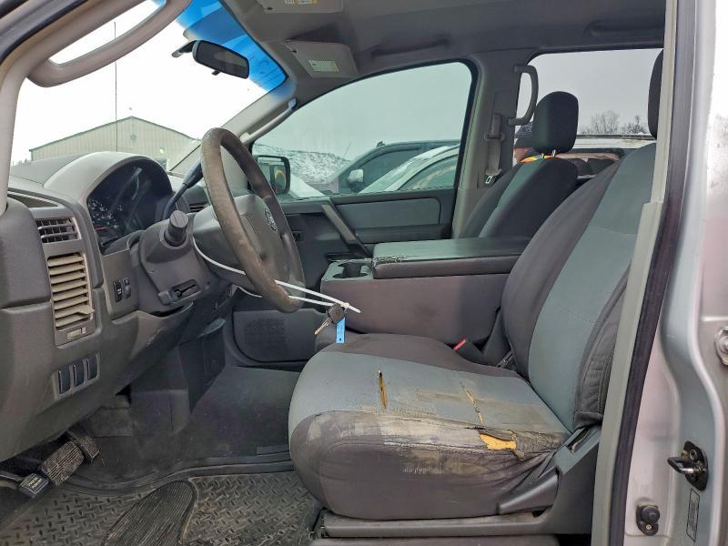 2004 Nissan Titan XE