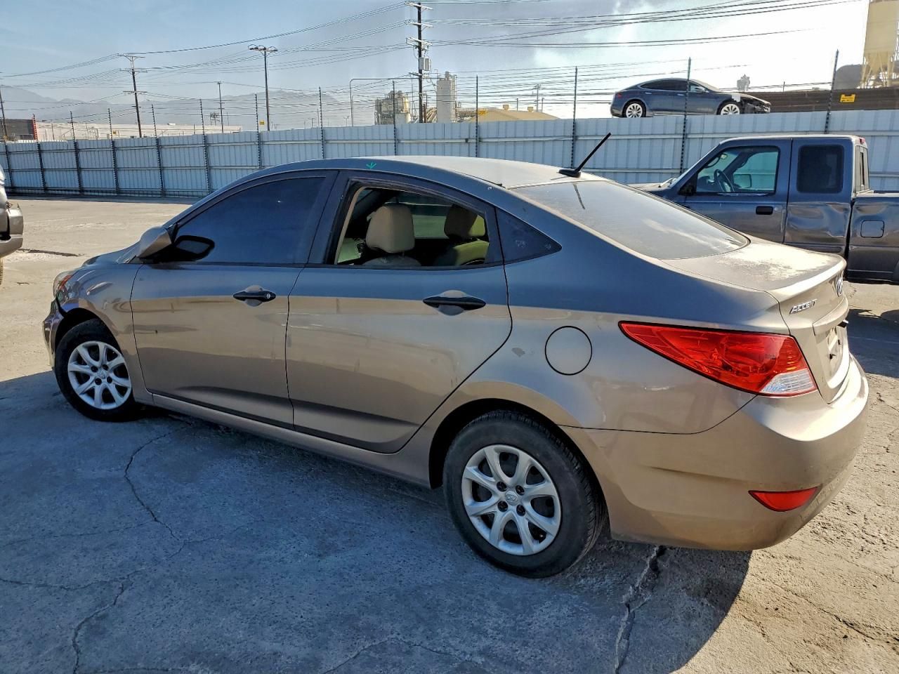 2012 Hyundai Accent gls