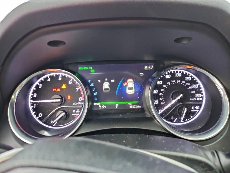 2020 Toyota Camry xle