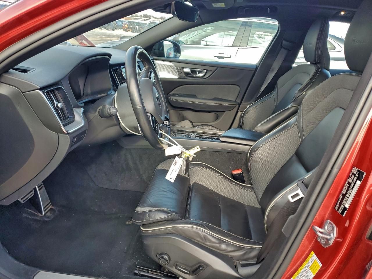 2019 Volvo S60 T6 R-design