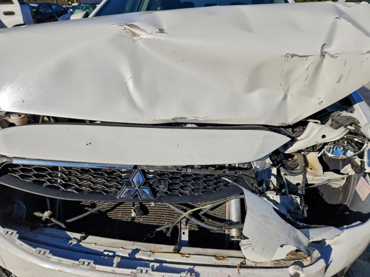 2016 Mitsubishi Lancer es