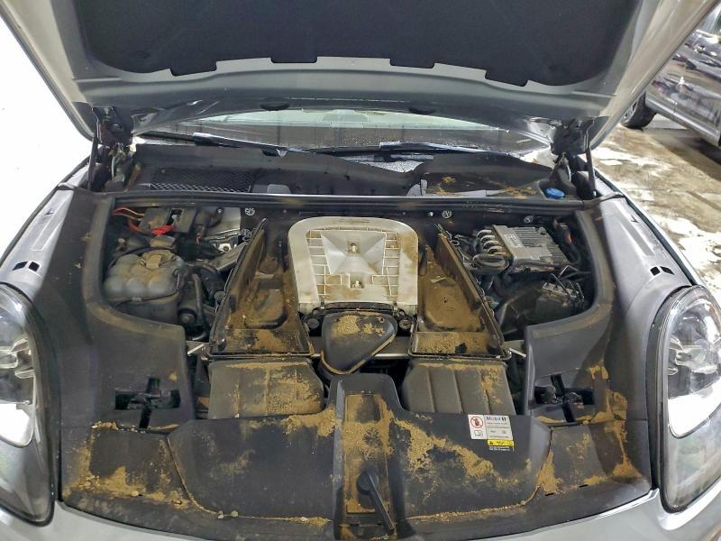 2023 Porsche Cayenne Base