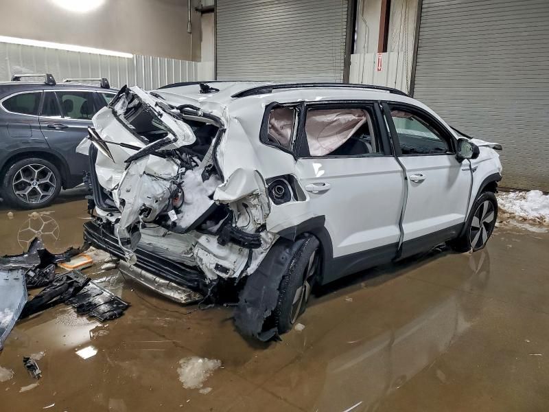 2024 Volkswagen Taos s