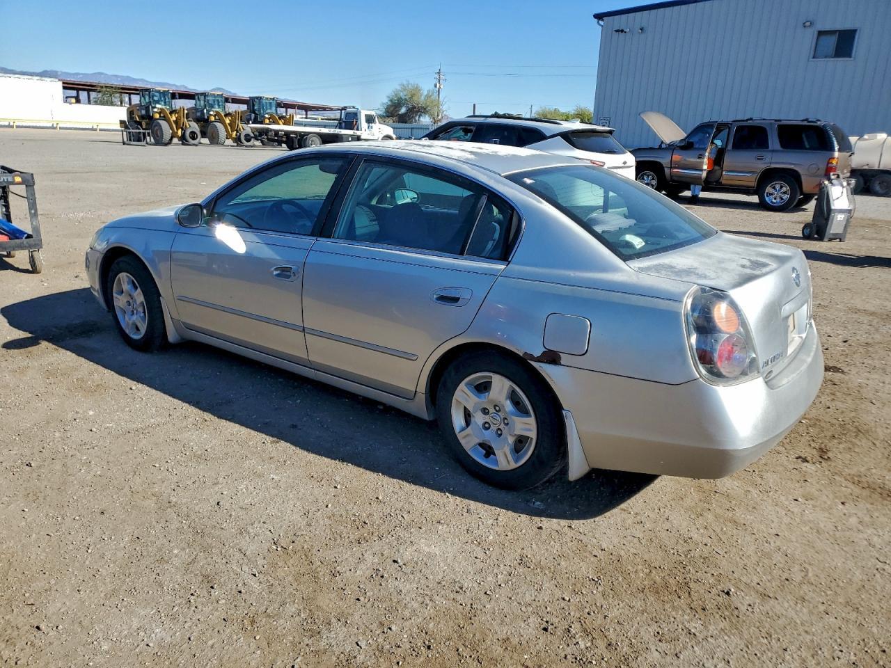 2003 Niss Altima