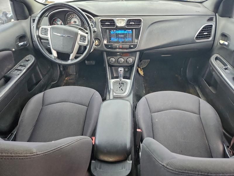 2013 Chrysler 200 Touring