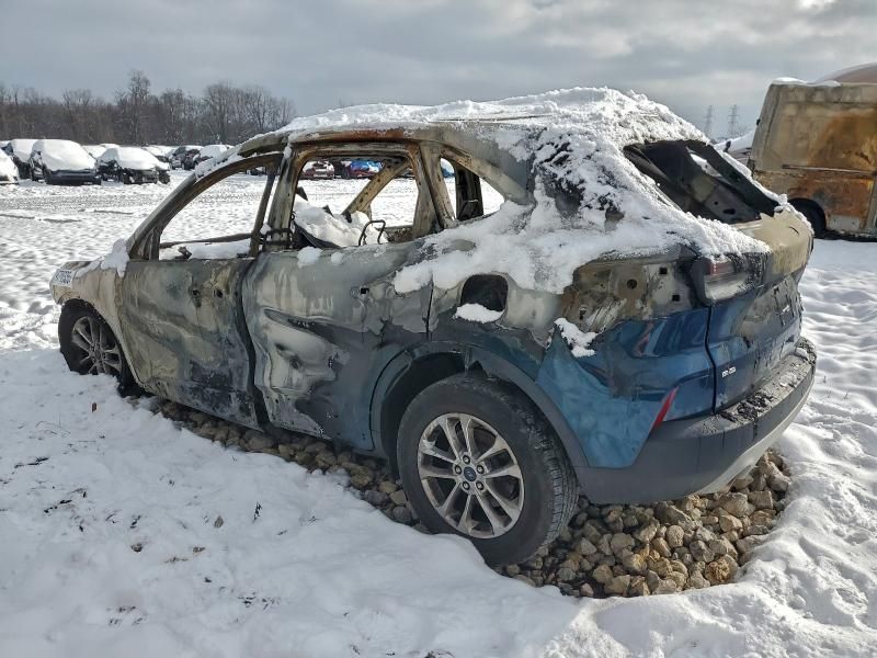 2020 Ford Escape se