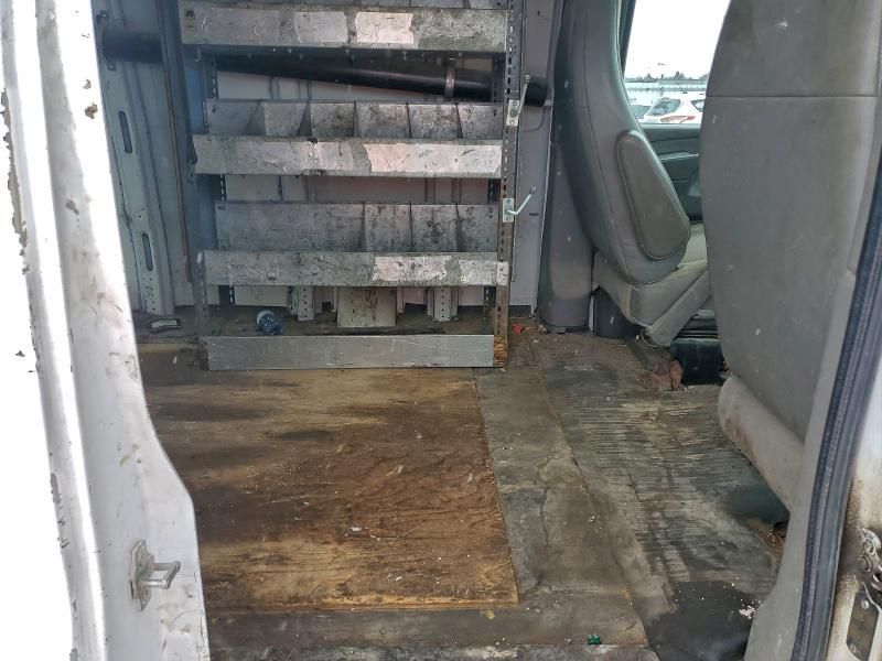 2015 Chevrolet Express G2500