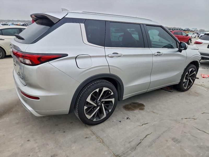 2022 Mitsubishi Outlander sel