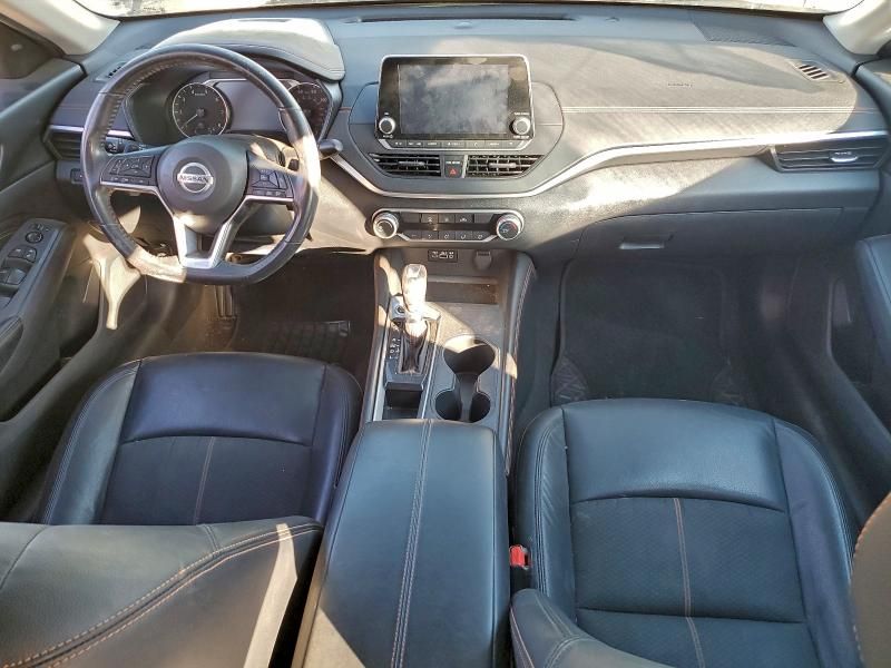 2022 Nissan Altima sr