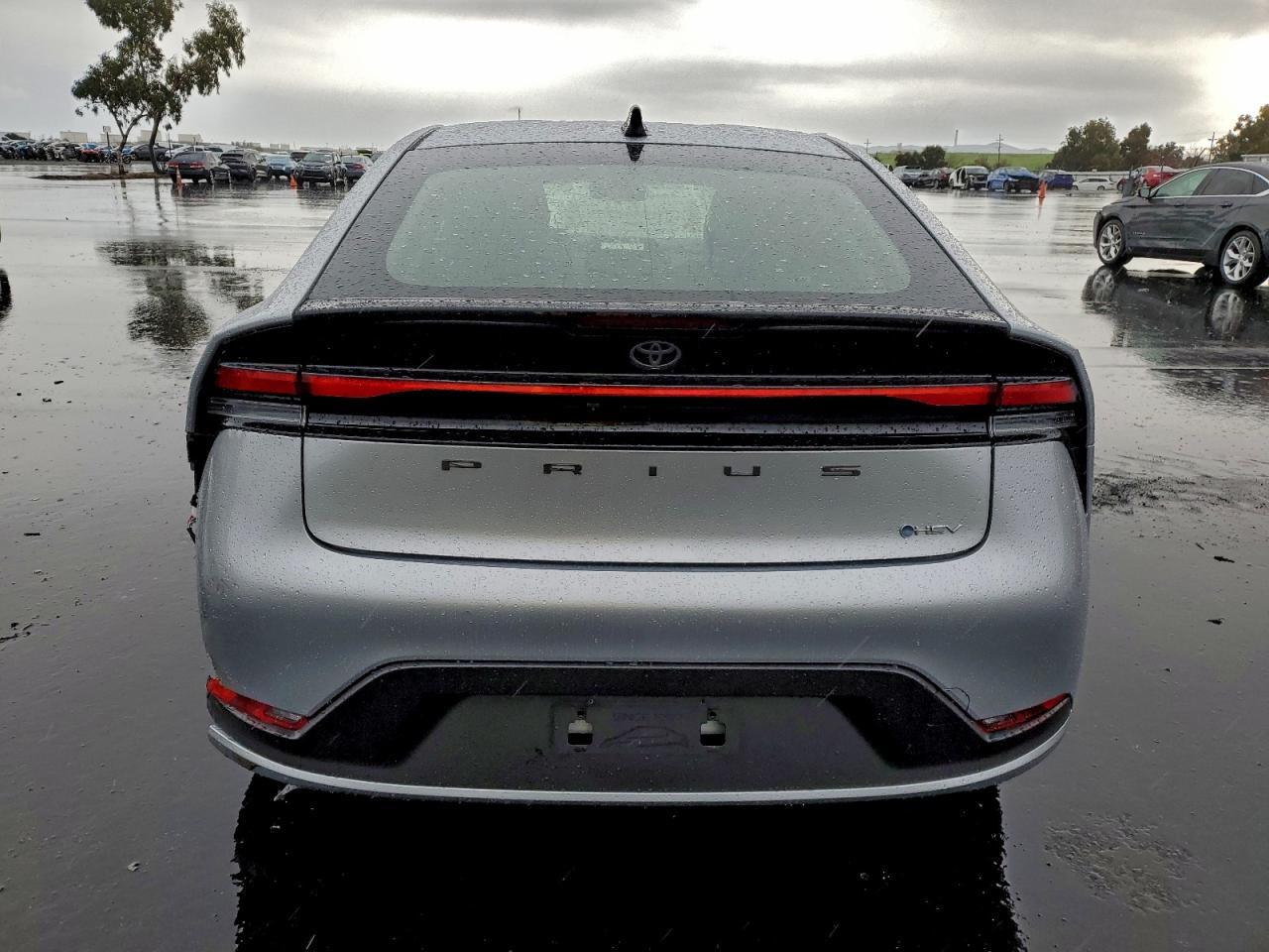 2026 Toyota Prius le