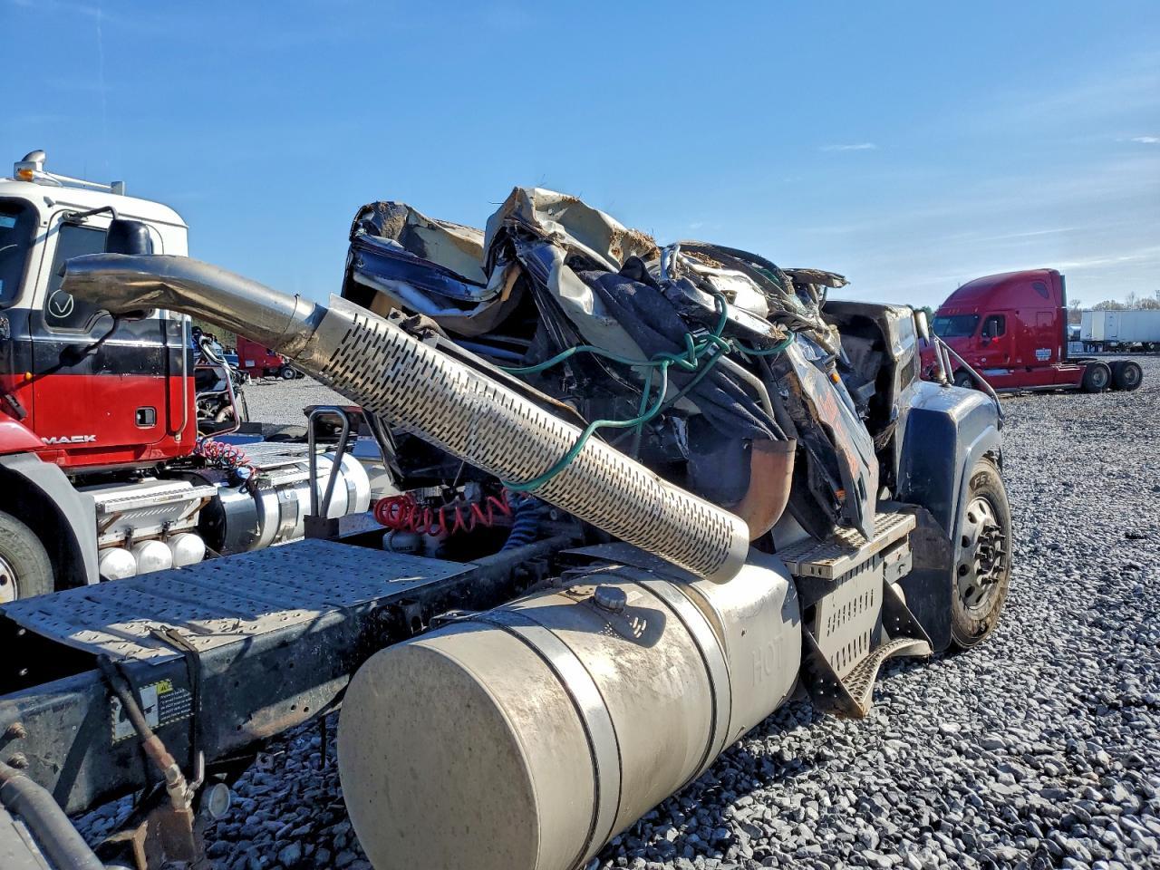 2013 Mack ALL Models-Semi Truck