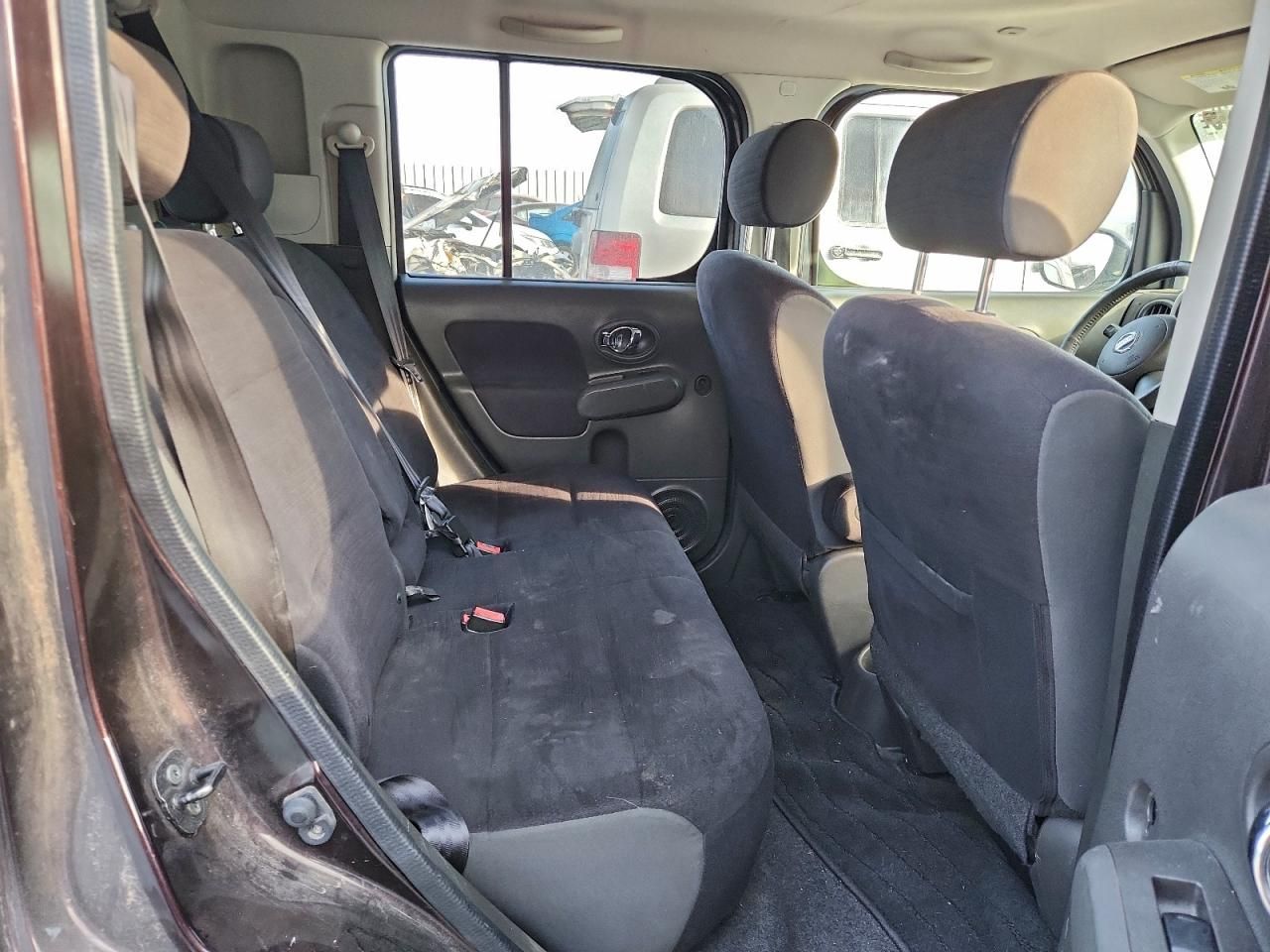 2011 Nissan Cube Base