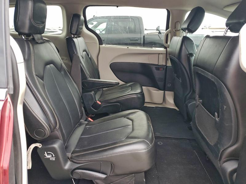 2020 Chrysler Voyager lxi