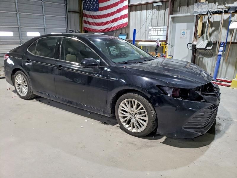 2020 Toyota Camry xle