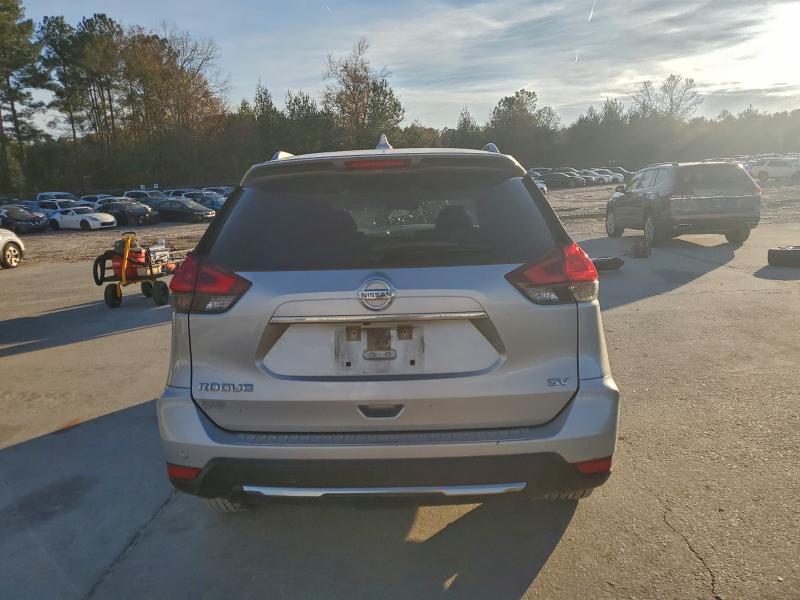2020 Nissan Rogue s