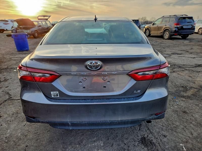 2021 Toyota Camry le