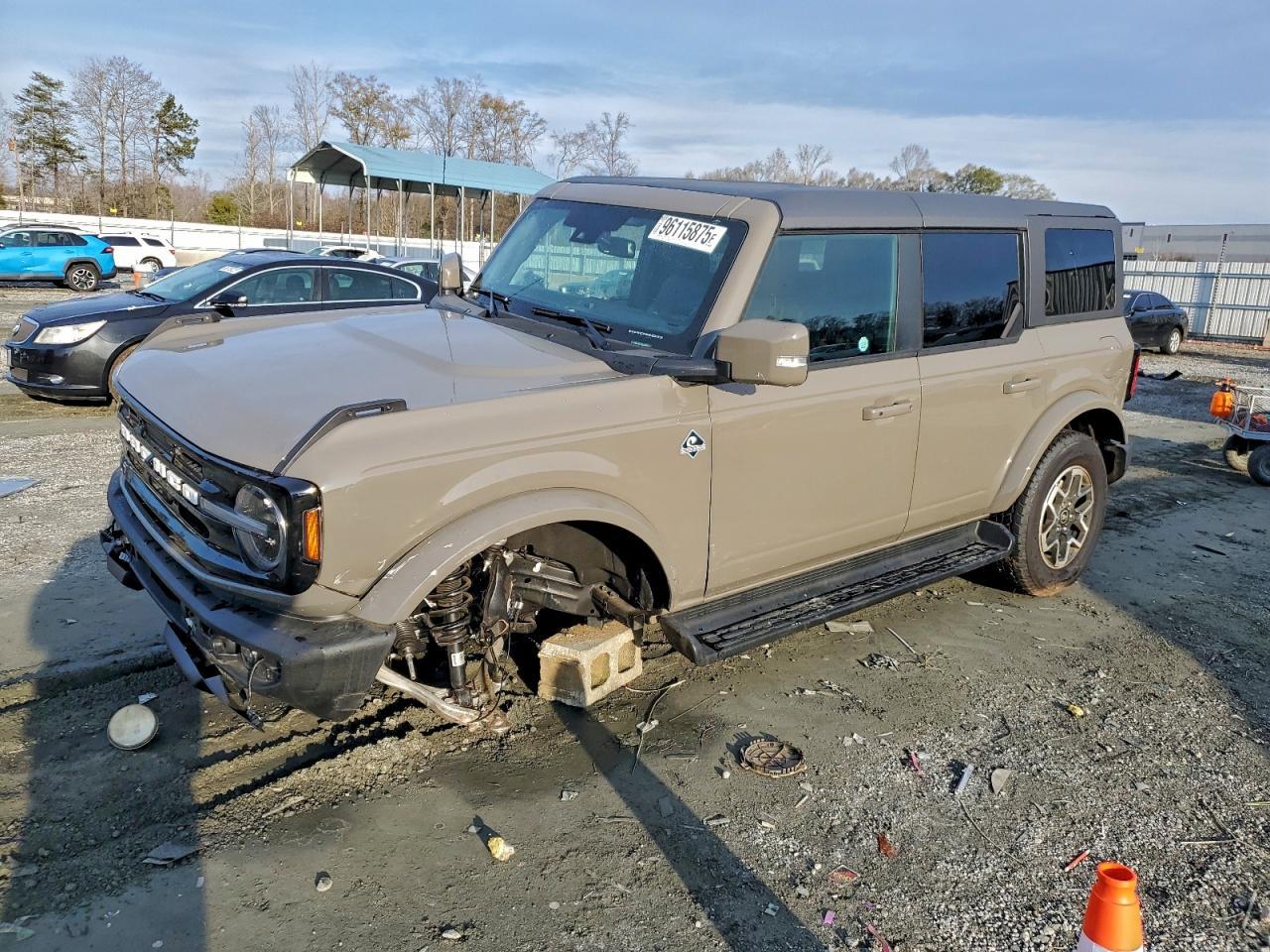 2025 Ford Bronco Outer Banks