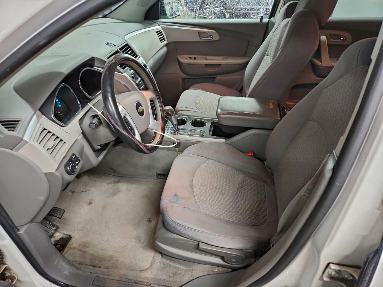 2011 Chevrolet Traverse ls