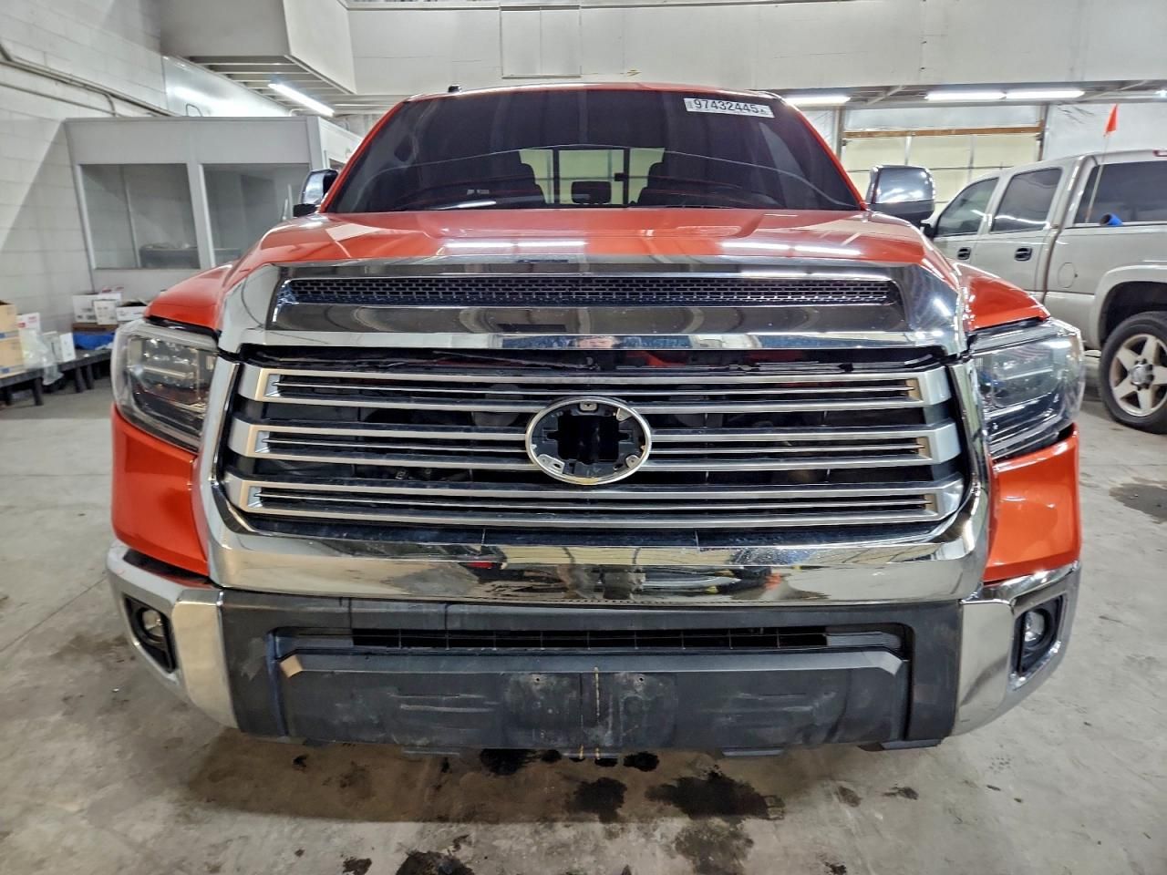 2016 Toyota Tundra Double cab sr