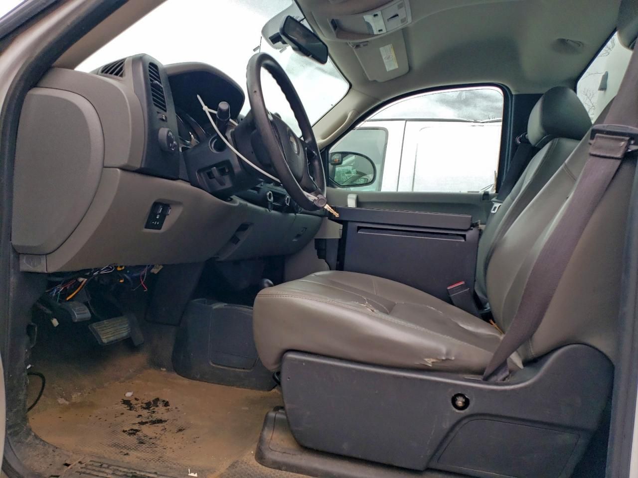 2014 Chev 2500HD 4X4 / Workpod