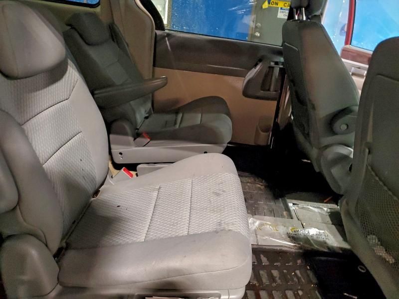 2010 Chrysler Town & Country Touring