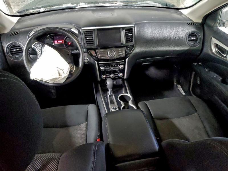 2019 Nissan Pathfinder s