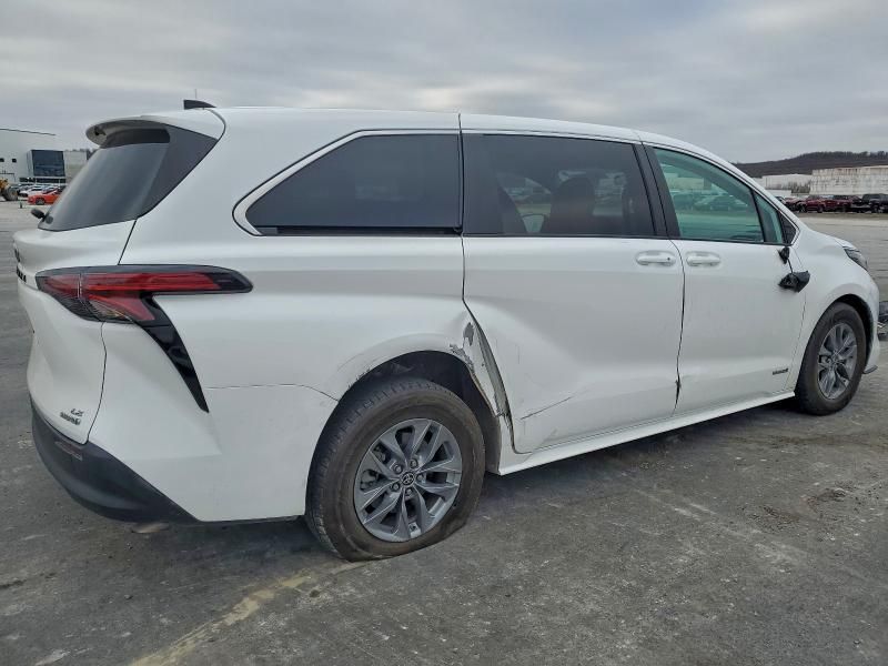 2021 Toyota Sienna le