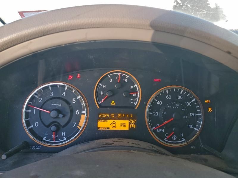 2013 Nissan Armada Platinum