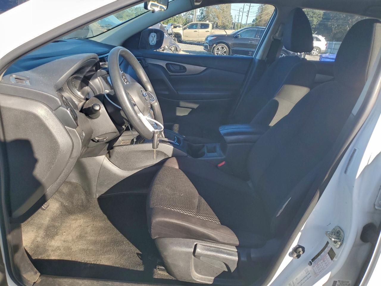 2018 Nissan Rogue Sport s