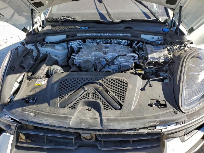 2023 Porsche Macan s