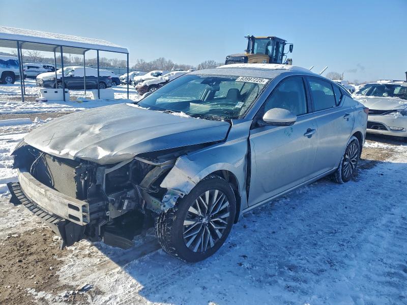 2023 Nissan Altima sv