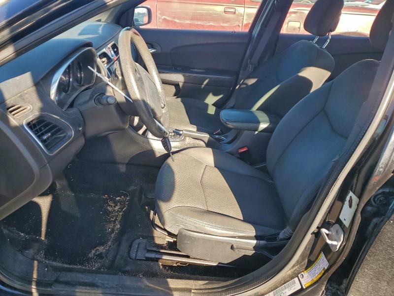 2012 Chrysler 200 lx