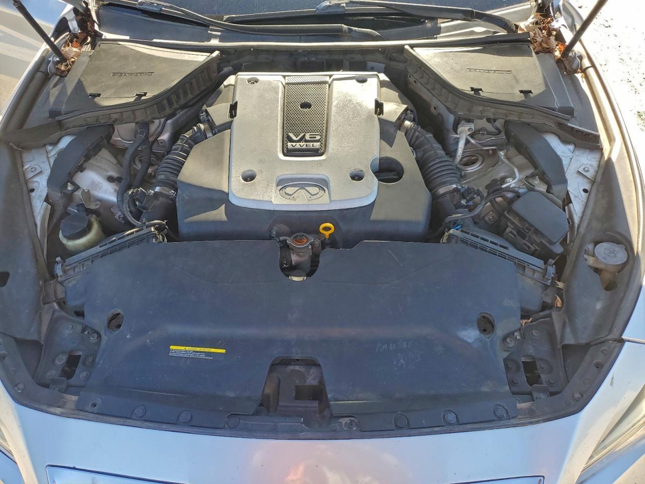 2015 Infiniti Q50 Base