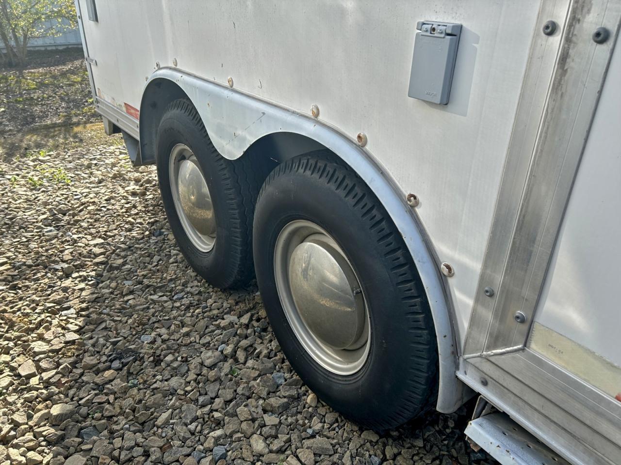 1997 B&W Custom BV19 Fiber Optic Splicing Trailer