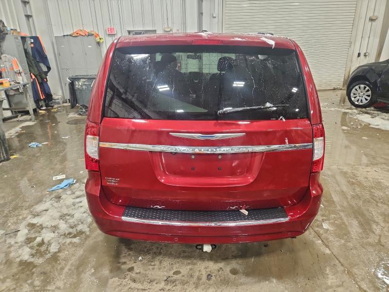 2012 Chrysler Town & Country Touring l