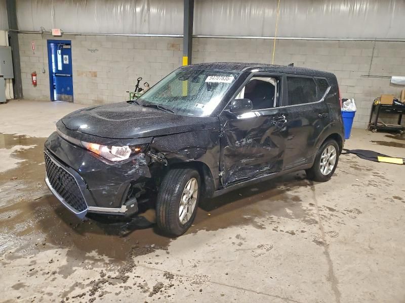 2025 KIA Soul lx