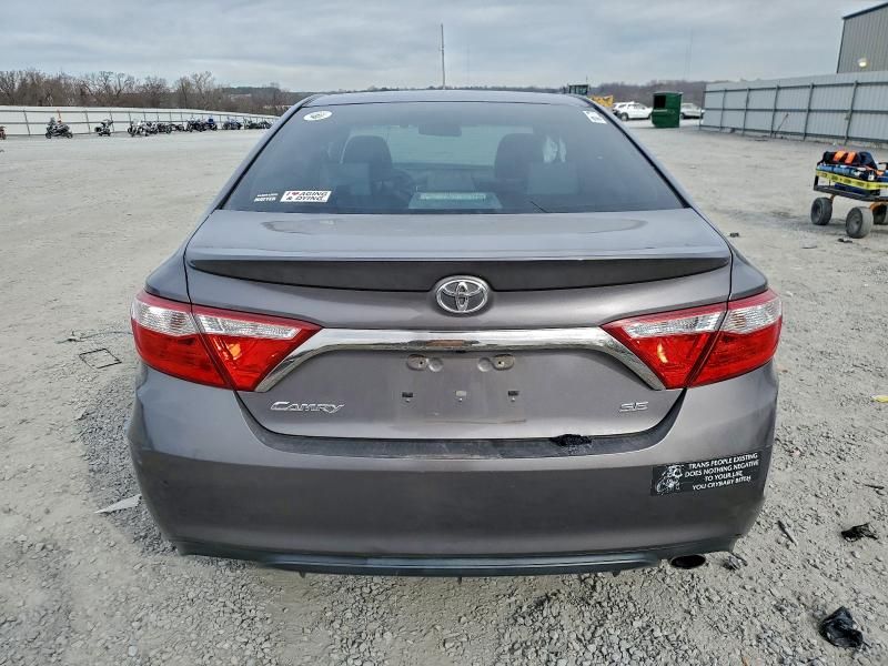 2016 Toyota Camry le