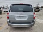 2014 Chrysler Town & Country Touring l