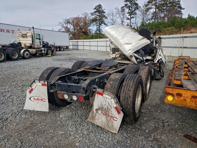 2020 Kenworth T880 Semi Truck
