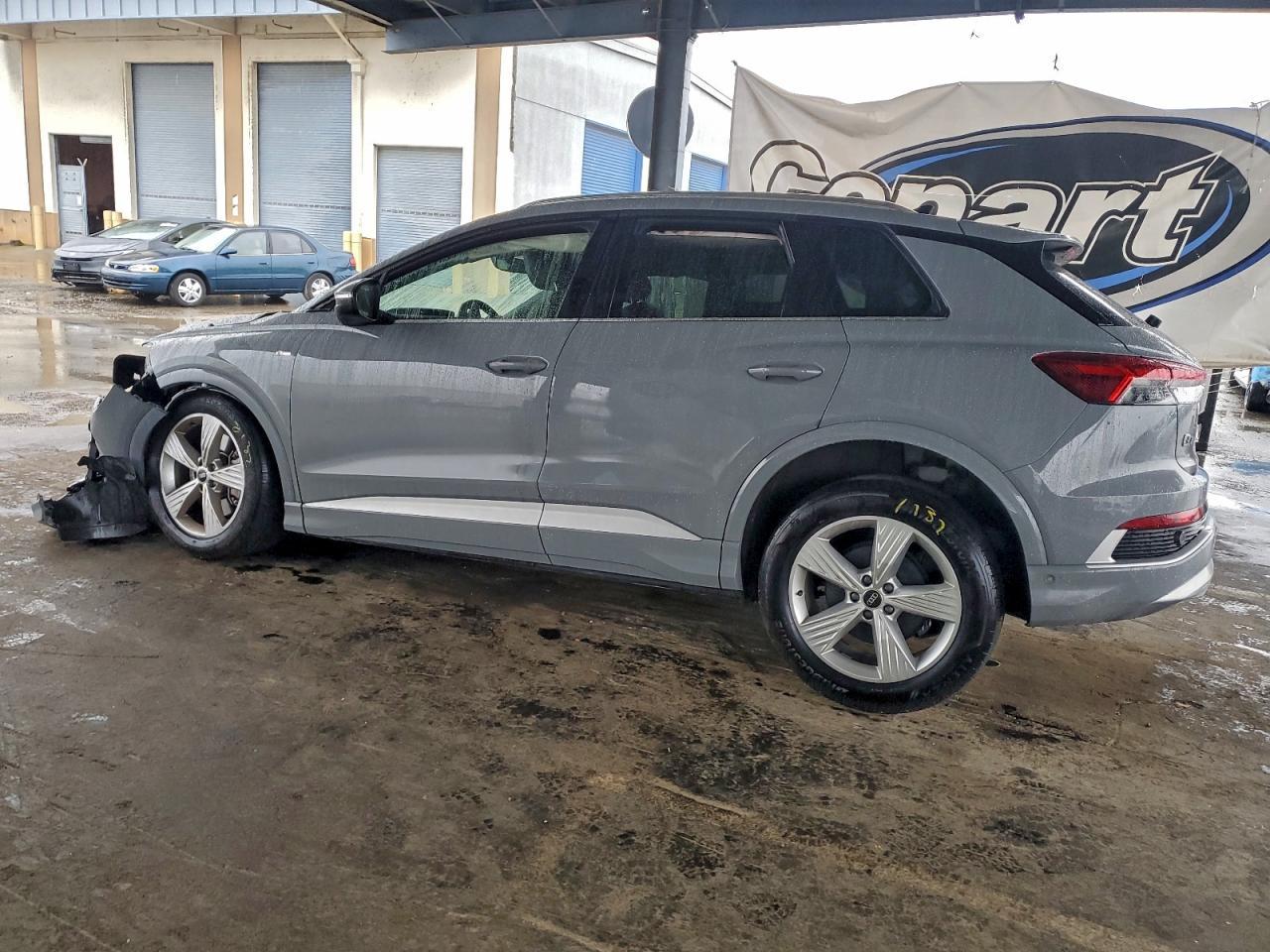 2024 Audi Q4 E-tron Premium Plus