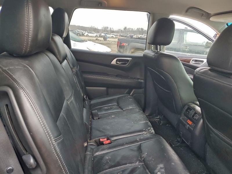 2014 Nissan Pathfinder s