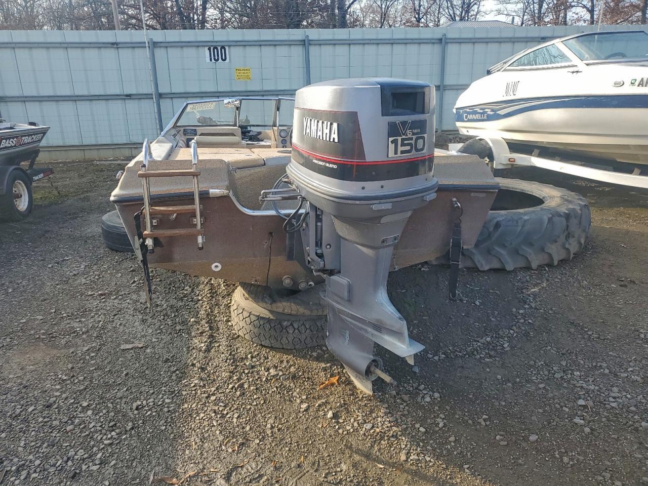 1988 Baja Boat