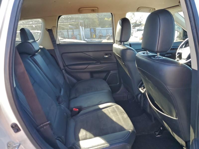 2019 Mitsubishi Outlander se